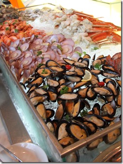 Feast of Seafood on Pirates Seafood Night at Eastin Hotel, Penang by what2seeonline.com