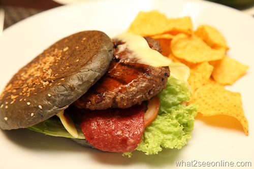 Taste of Charcoal Bread Burger,  Sigi's Bar & Grill, hotel, resort, grill, barbecue, western, beach, Penang, Malaysia, al fresco, 